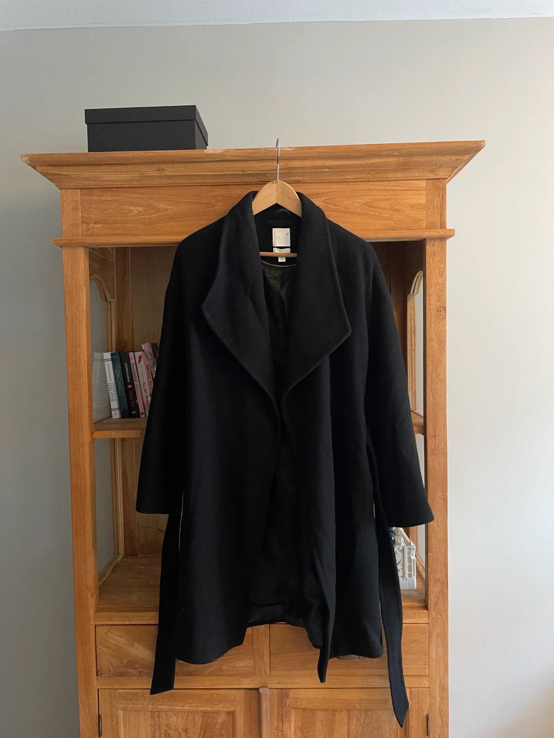 Svart ullkappa från H&M - 90