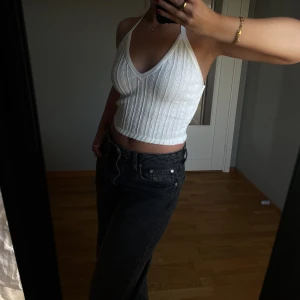Topp från zara  - Söt topp från Zara 💋💓 toppen är använd ett fåtal gånger och är i mycket bra skick 💗 storlek S