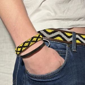 Yellow/black belt - Sizes S/M-109 cm, M/L-119 cm. Price 779kr