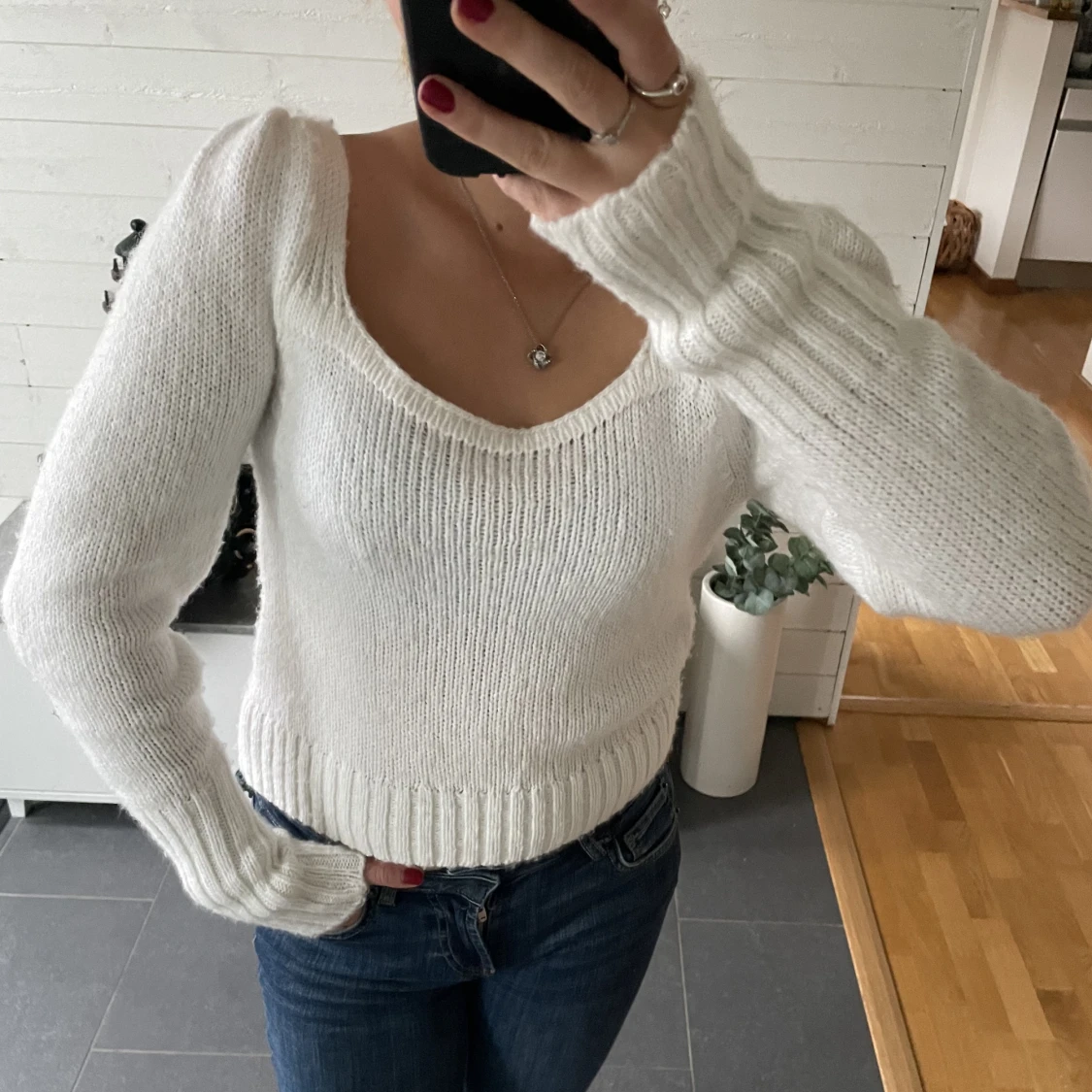 Vit stickad långärmad tröja 