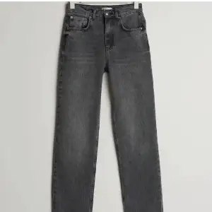 Snygga jeans från Gina i storlek 36, bra skick💕