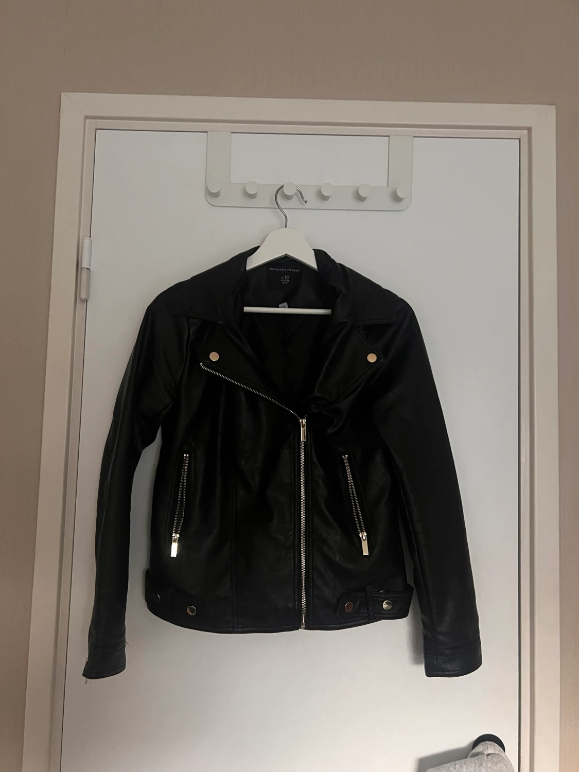 Jacka från Dorothy Perkins - 90