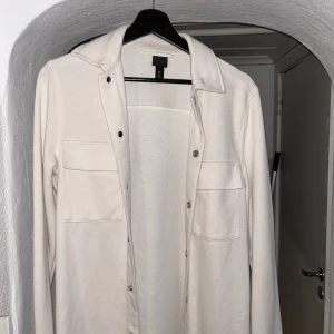 Overshirt - Ljus beige overshirt från hm