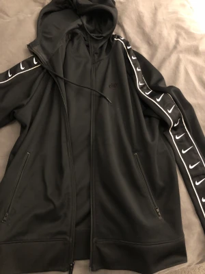 Nike kofta  - Använt skick 