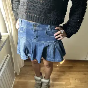 Skitsnygg volang jeans kjol!!😍 ÄLSKAR 