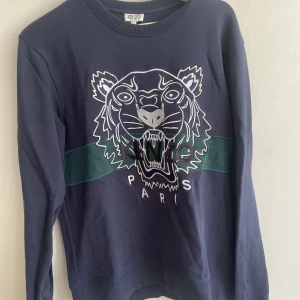 Kenzo sweatshirt - Hör av er för mer information och bilder!