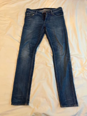  Billigt - 10/10 skick använda typ 5-6 gånger. Ny pris 1600kr. Skriv om fler bilder mm . Ställ frågor också