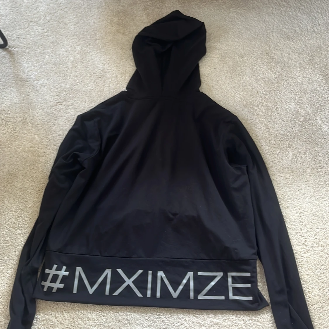 Tunn träningströja med luva - 90