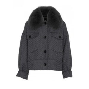 Charlie meontine jacka❣️ - Intressekoll på min fina meontine jacka❣️kan tänka mig att byta mot en annan färg och eller en mindre storlek❣️