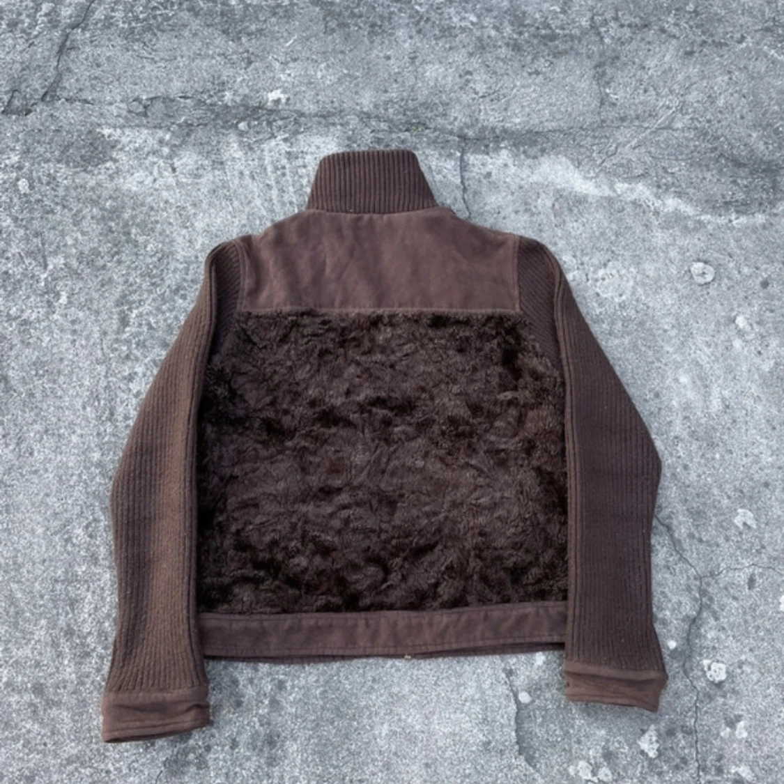 En skitsnygg brun furr RESERVED zip - 91