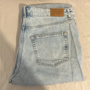 Jeans - Säljer denna jeans då jag ej har använt den sedan jag köpt den