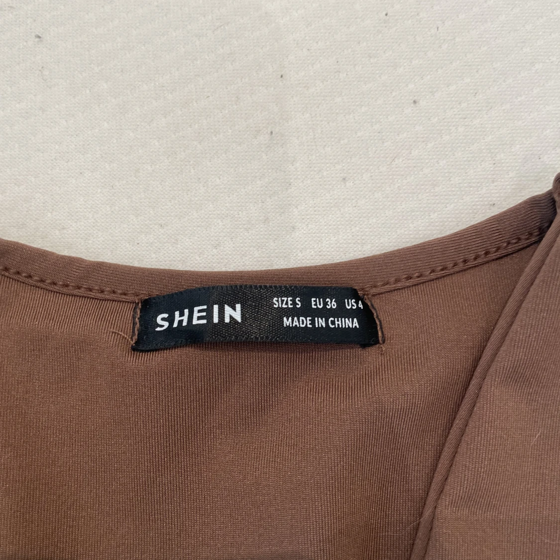 Brun klänning  - 27