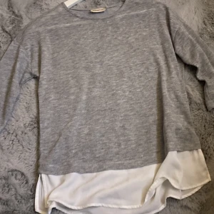 Trekvarts arm tröja  - Söt tröja, fint sckik, säljs inte längre strl xs/s❤️