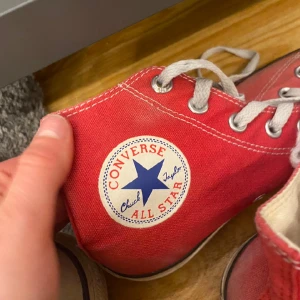 Converse  - Röda converse