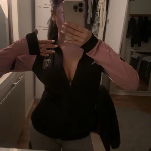 PSG tröja - fotbollströja från Jordan x Paris Saint Germain kollektion helt felfri och i nyskick