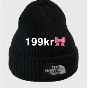 The North Face Mössa - Intresse koll på min North Face mössa köpt förra vintern. Knappt använd och är som ny!