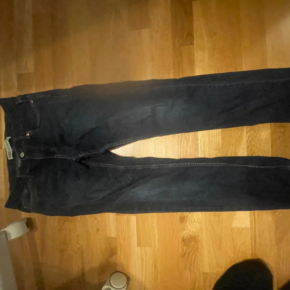 Sköna Levis jeans riktigt schysta. Jeans & Byxor.