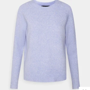 stickad tröja  - stickad tröja från vero moda, inte använd så värst mycket. skriv privat för frågor🫶