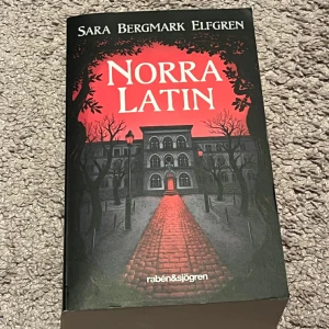 Norra Latin - Köparen står för frakt! Skriv gärna om ni har några frågor:)💐