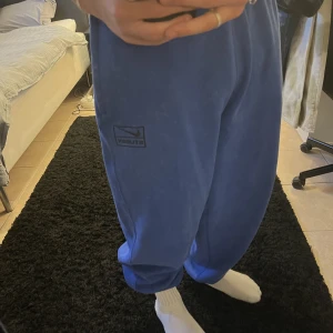 Nike x Stüssy sweats - Mjukisbyxor från Sammarbetet mellan Stüssy och Nike  Hur sköna som helst knappt använda strl M men sitter stort