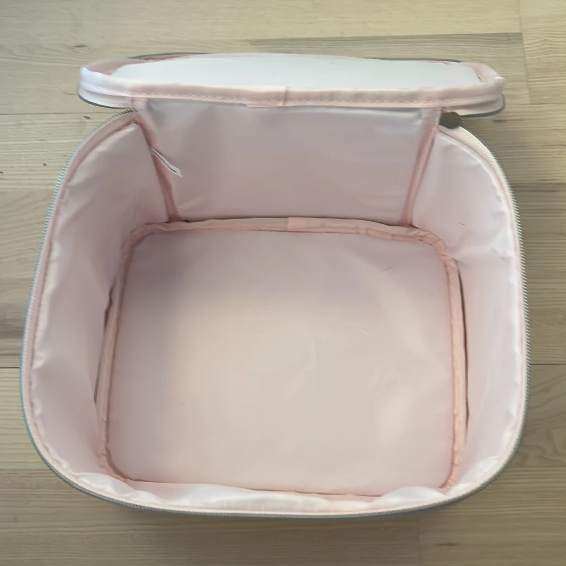 Caia necessär! - 90