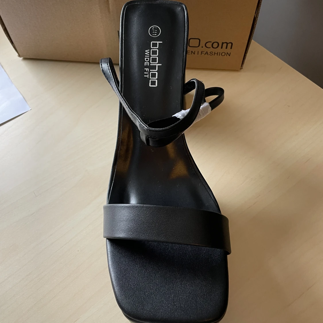 Platåskor med bred klack  - 90