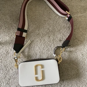 Marc Jacobs väska - Använd fåtals gånger. Utmärkt skick. 