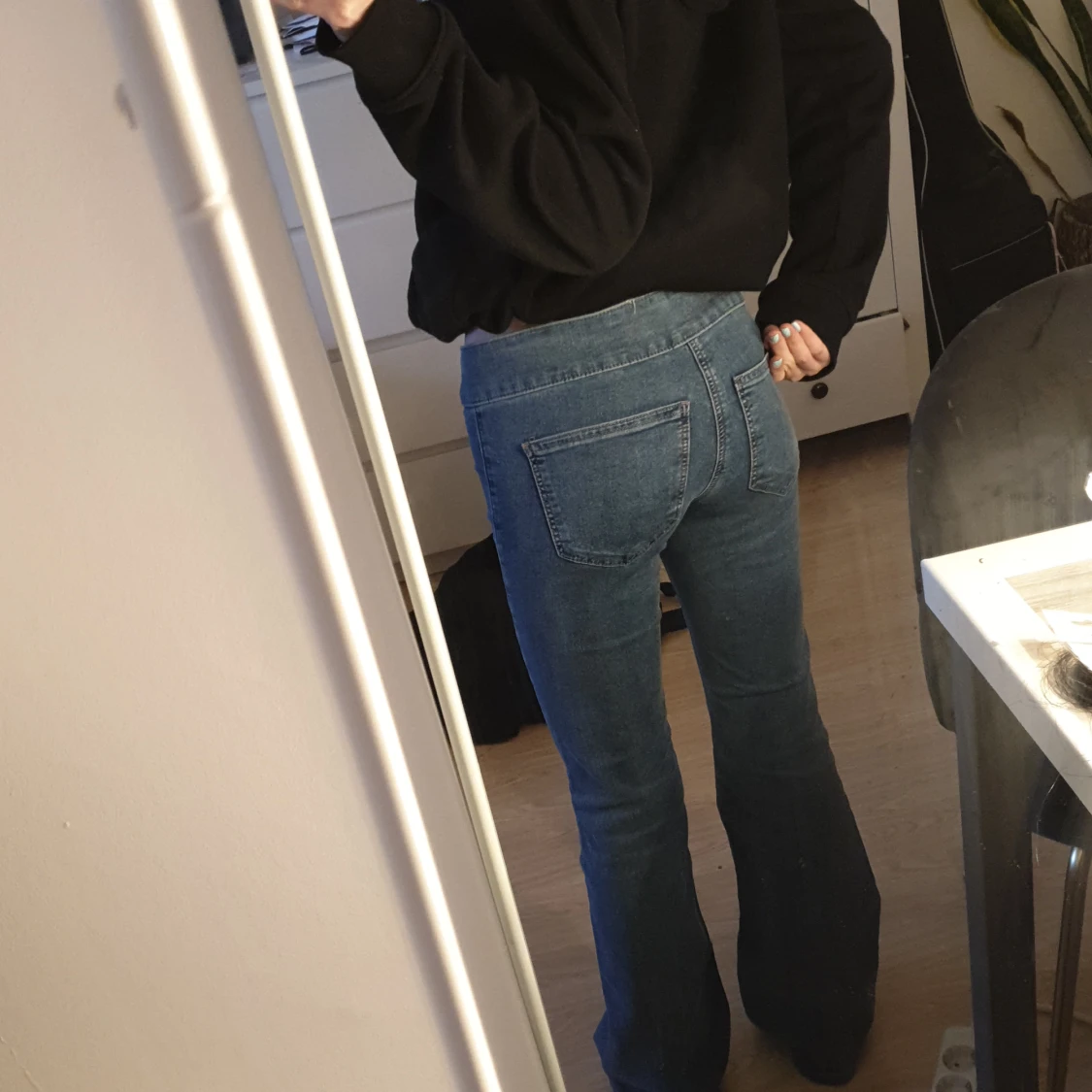 Low waist botcut jeans - 91