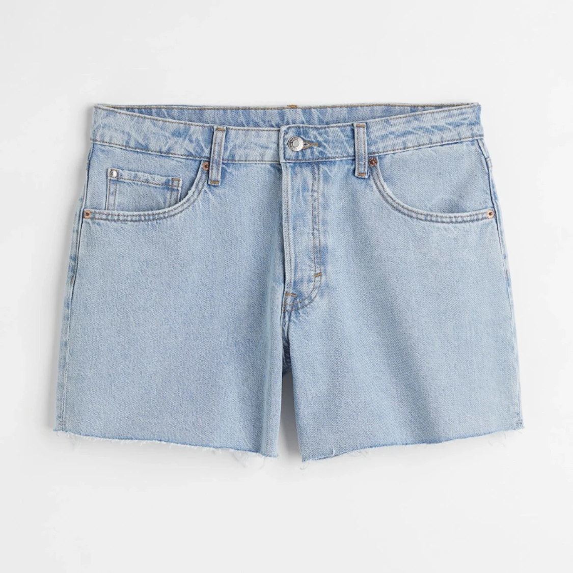 lågmidjade shorts