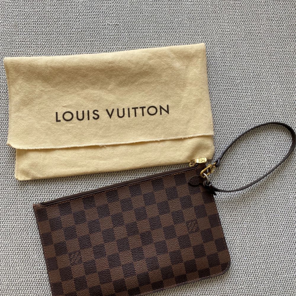 Brun Louis Vuitton Neverfull Damier Clutch