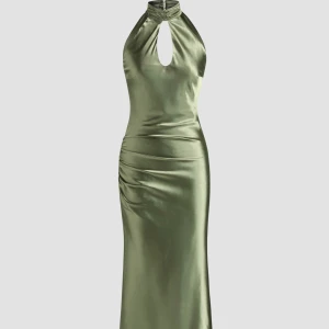 Snygg klänning från Shop Cider - Säljer en snygg sommarklänning från cider. I nyskick och har inte kommit till användning. Säljes pga garderobsrensning. Lappar kvar. Köpare står för frakt. Kan mötas upp i Borås. Kom med bud