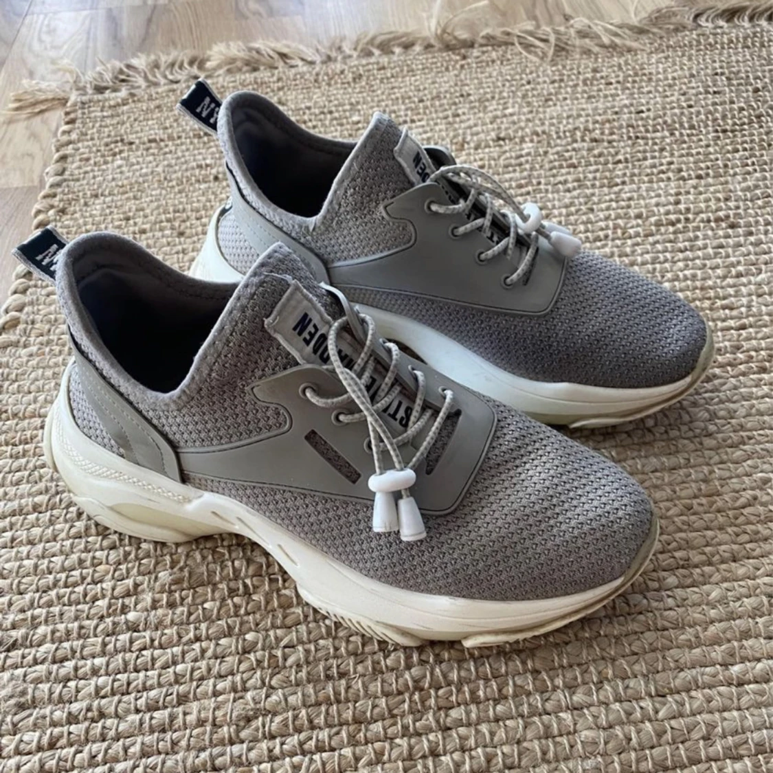 Steve Madden match stl 39 - 91