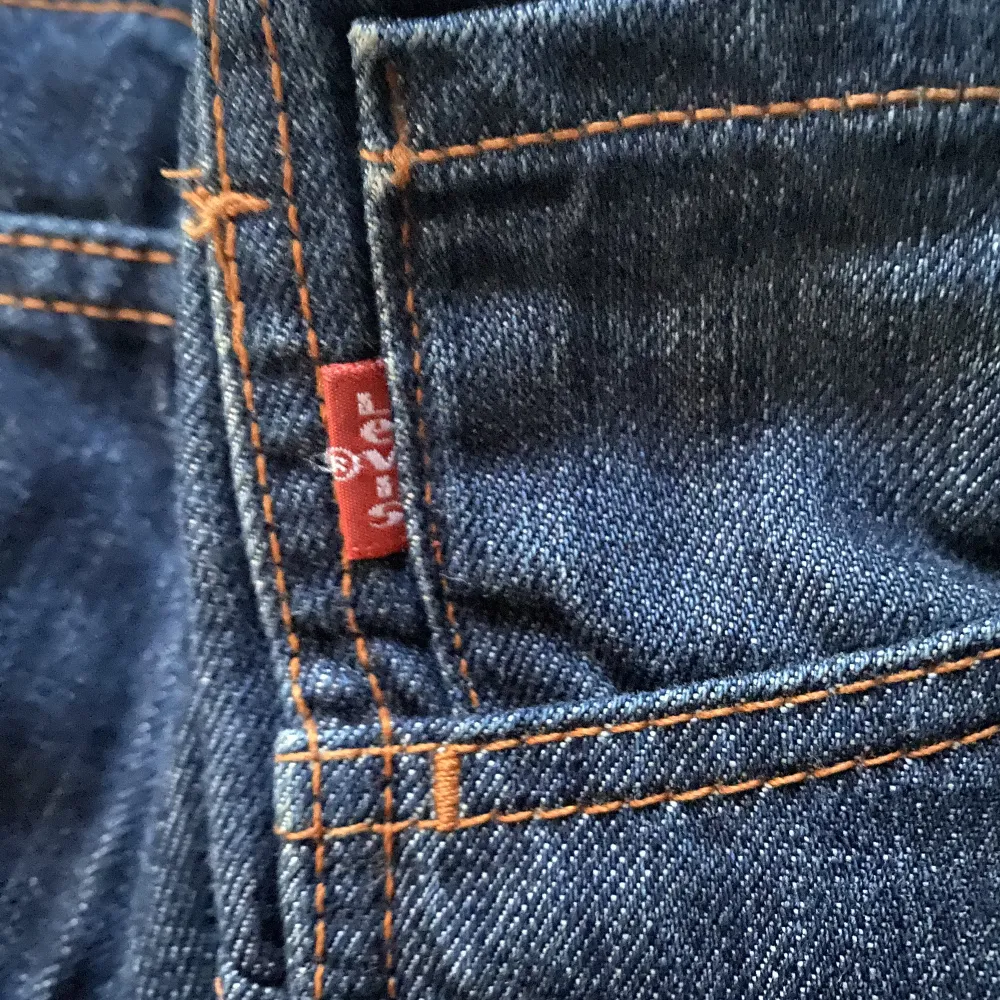 Nya lågmidjade Levis jeans. Jeans & Byxor.