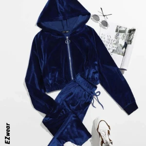 Mjukis set - Aldrig använd, superfint set köpt från shein som tyvärr bara ligger i garderoben. 309kr nypris. Skriv pm för intresse 💕