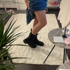 Boots - Boots från Duffy 💓