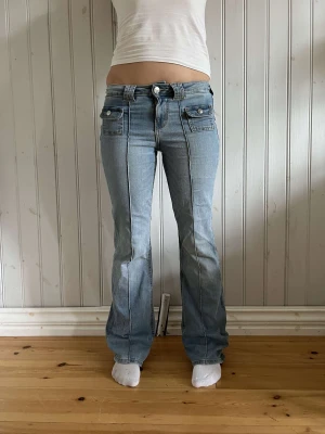 H&M cargo jeans - De populära Lågmidjade cargo jeansen från H&M ⭐️ slutsålda