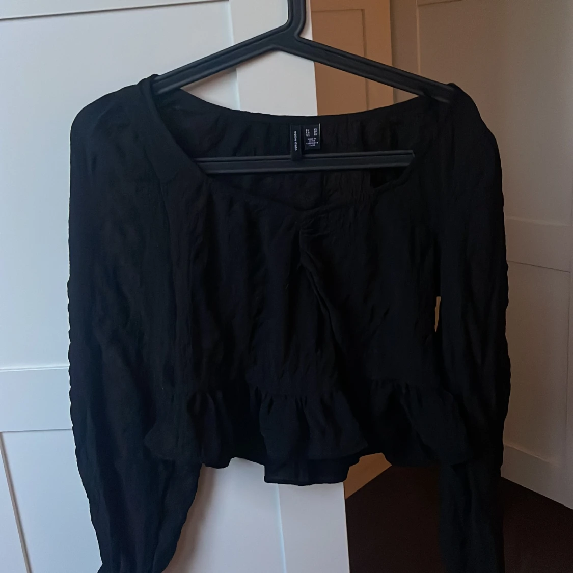 Svart festtopp  - 90