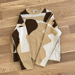 Tröja - Fint skick, tjocktröja  