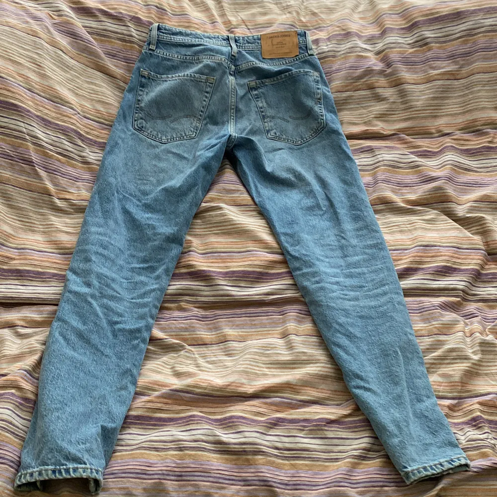 Säljer mina jeans pga av att dom inte blir använda. Bra skick!. Jeans & Byxor.
