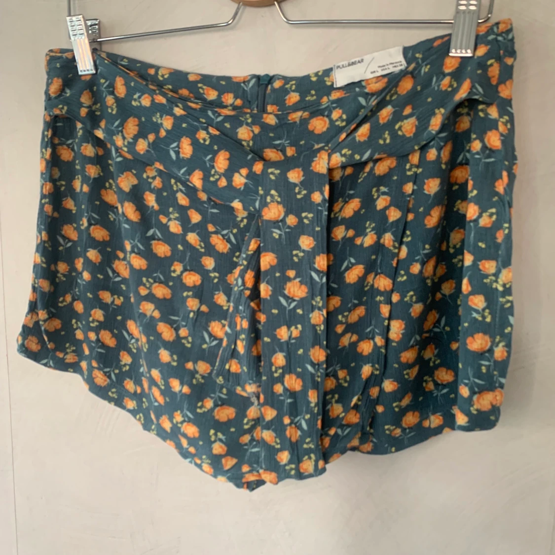 Jätte fint set med byxkjol och kort top  - 91