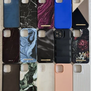 iPhone 12 Pro Max skal - Omhändertagna och fina skal. Skriv gärna PM!