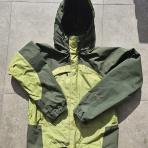 Patagonia jacka - Säljer en vintage patagonia jacka. Är du intresserad säg till! 