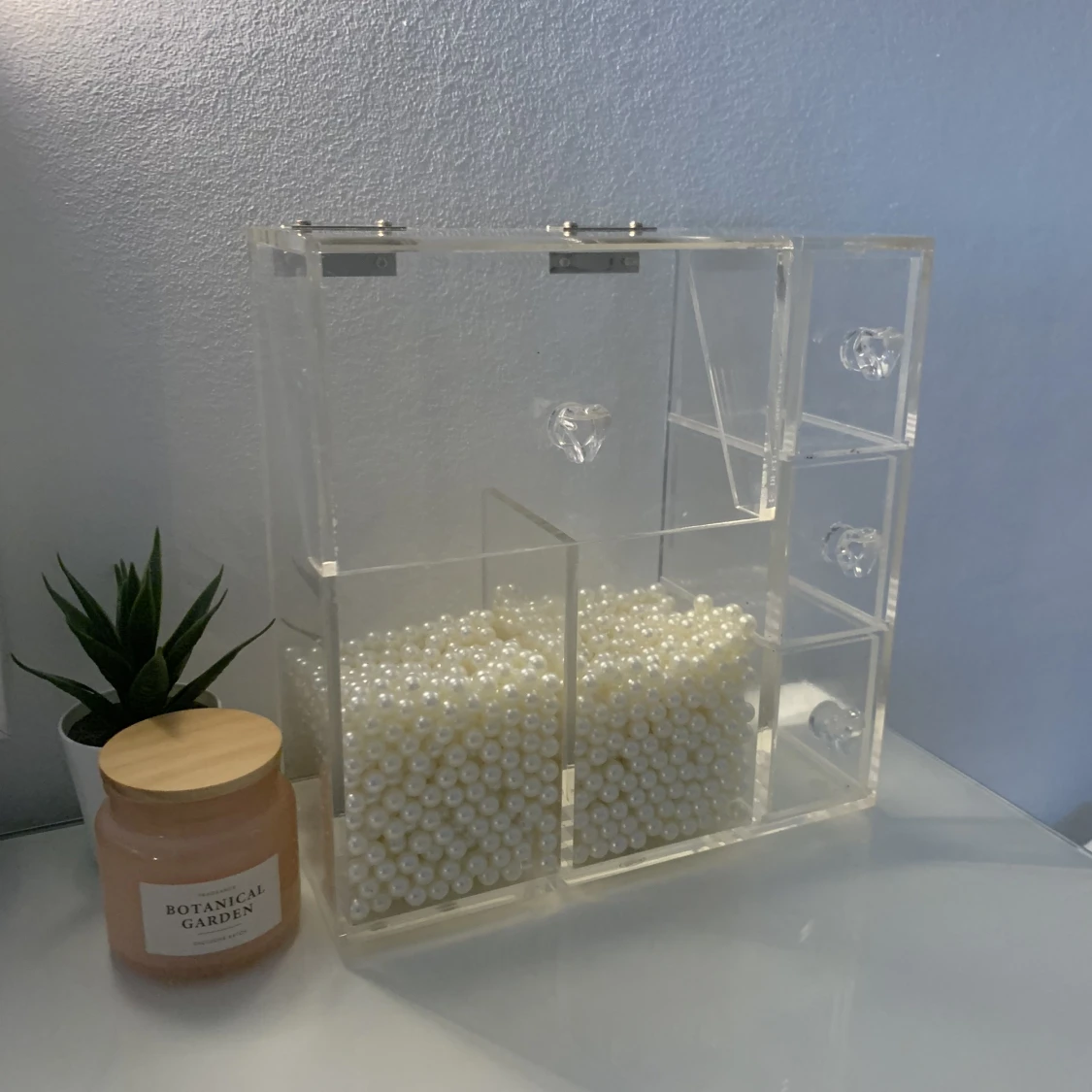 Organiserare för smink borstar🤍 pärlorna ingår - 90