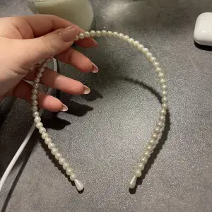 Diadem av pärlor 