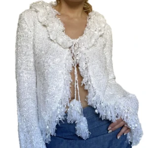 y2k kofta - Säljer denna fina y2k koftan! Skönt material. Köpt på plick men passade tyvärr inte.