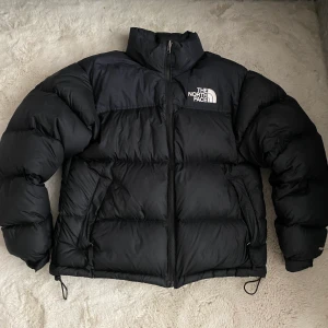 The North Face 1996 nuptse jacka - Storlek s Jättefint skick