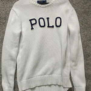 Polo stickad tröja  - Polo Ralph Lauren stickad tröja storlek S pris går att diskutera 