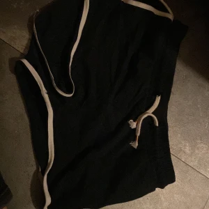 Shjorts  - Shjorts,svarta fina