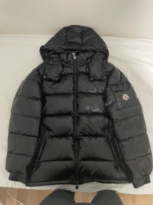 Moncler maya  - Helt ny! 