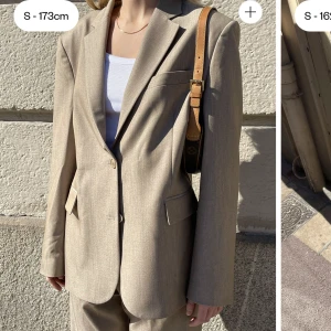 Kavaj  - Blazer från Djerf Avenue i färgen Oat. Använd ett fåtal gånger. Fint skick. Nypris 1999